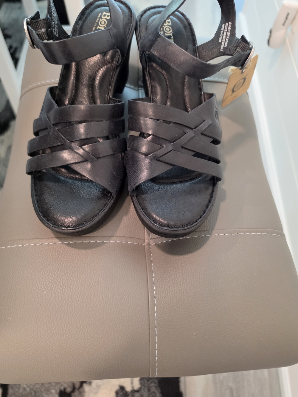Born Black Leather Woven Strap Sandals Size 9 - Picture 3 of 5